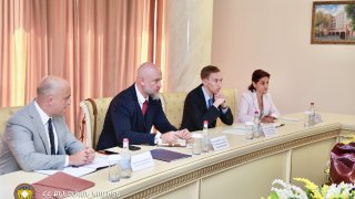 Քննչական կոմիտեի նախագահի տեղակալն ընդունել է ԱՄՆ դեսպանատան ներկայացուցիչներին